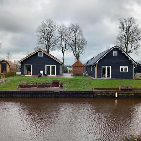 Waterhuis Friesland Oudwoude Exterior photo